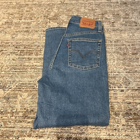 Levi’s high waisted tapered blue jeans SIZE 26 - Picture 3 of 3
